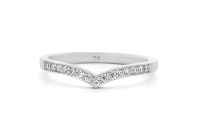 Brilliant Cut Diamond Grain Set V-shaped Ring