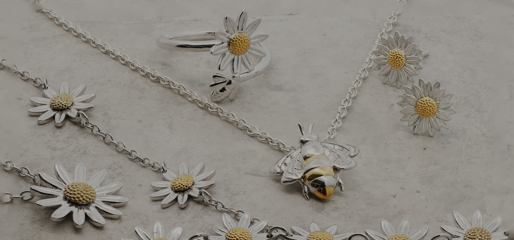 Daisy & Bee