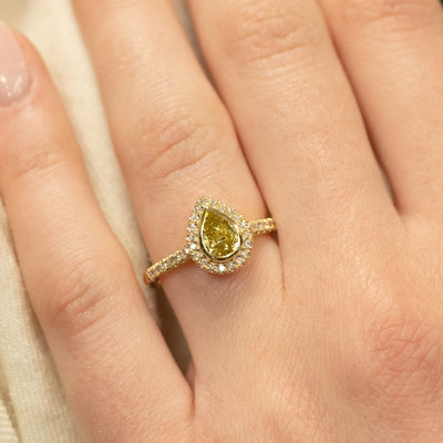 Yellow-Green Diamond Halo Ring in Yellow Gold | 0.98ctw