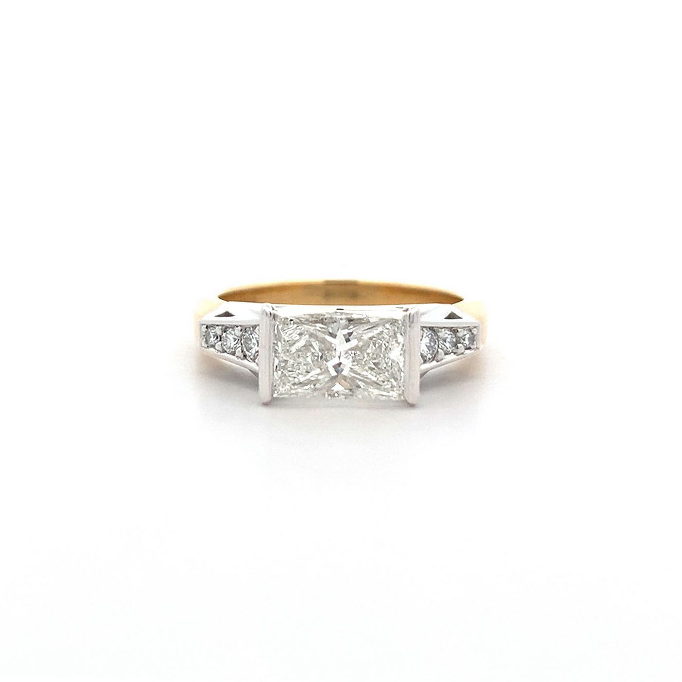 Golden Gate: Elongated Princess Cut Solitaire Ring in Yellow Gold | 1.70ct