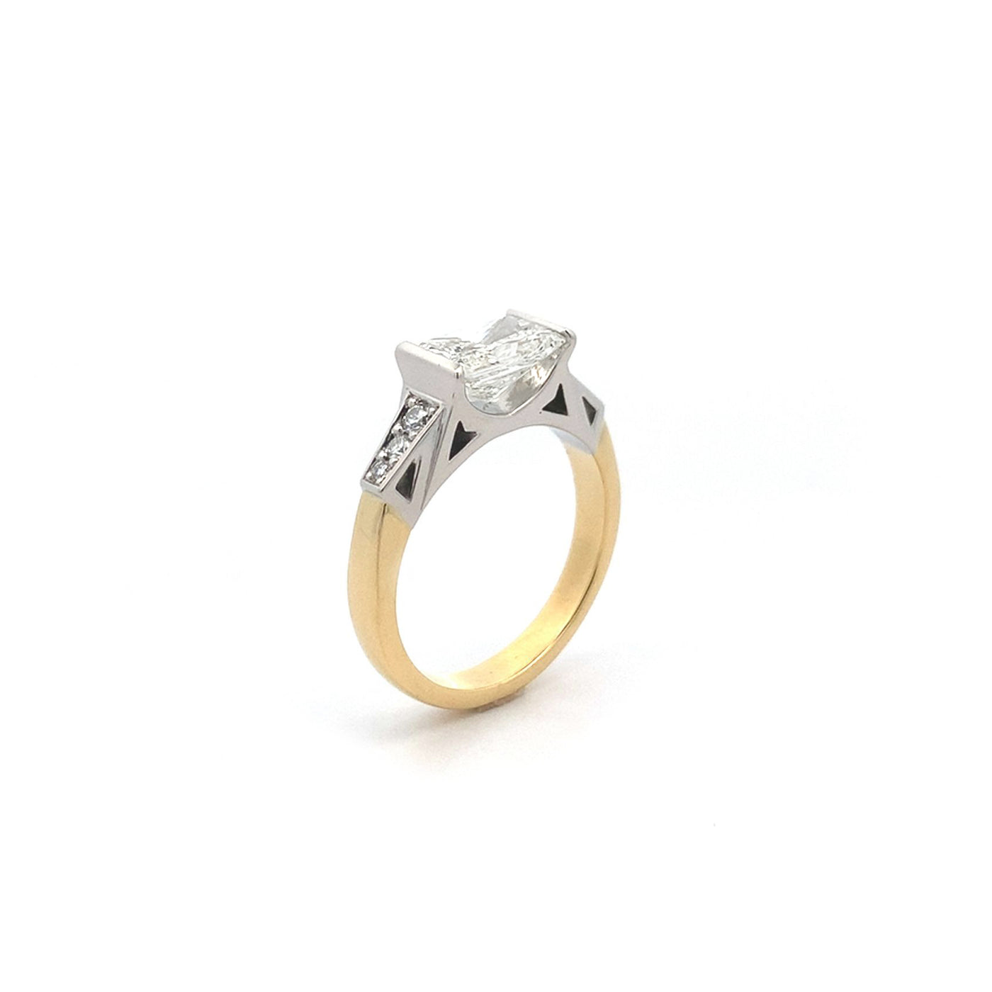 Golden Gate: Elongated Princess Cut Solitaire Ring in Yellow Gold | 1.70ct