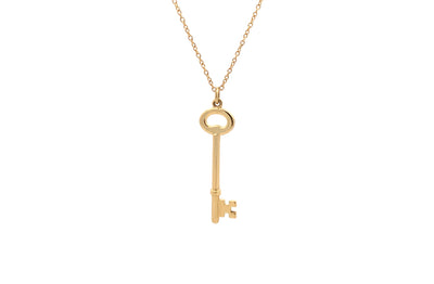 18ct Yellow Gold Oval Key Pendant with Yellow Gold Chain
