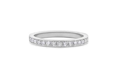 Brilliant Diamond Grain Set Ring