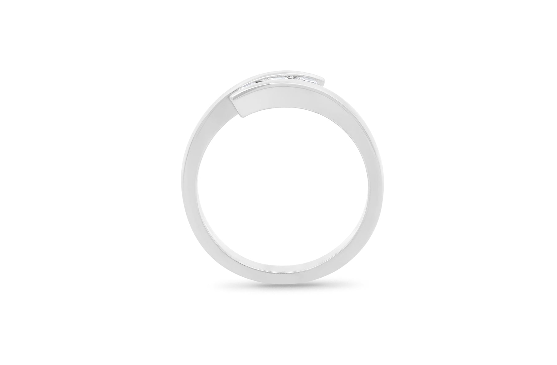 Embrace: Brilliant Cut Diamond Three Stone Ring