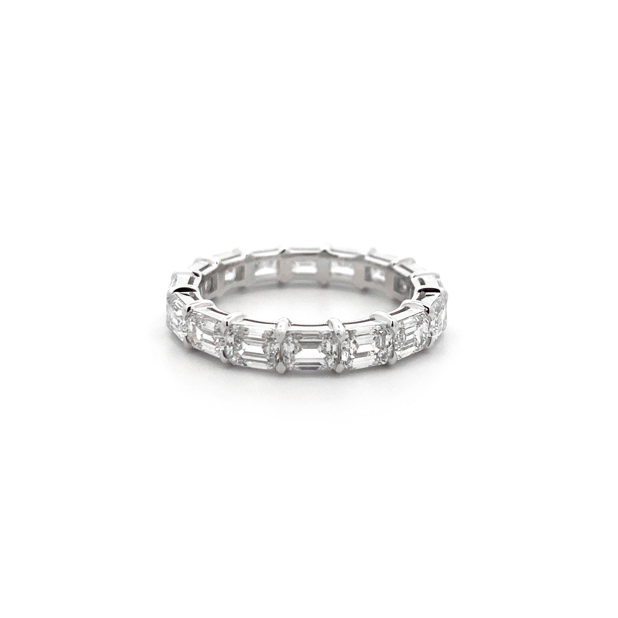 Emerald cut diamond eternity ring platinum deals