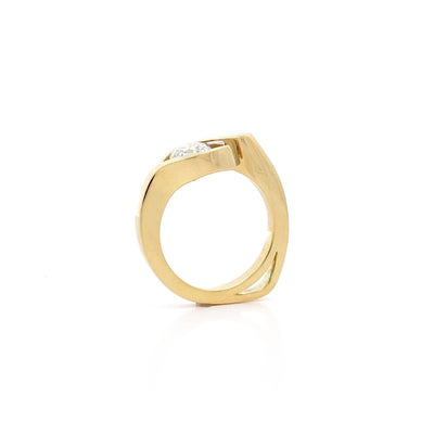 I Ain't Heartless: Brilliant Cut Diamond Solitaire Ring in Yellow Gold