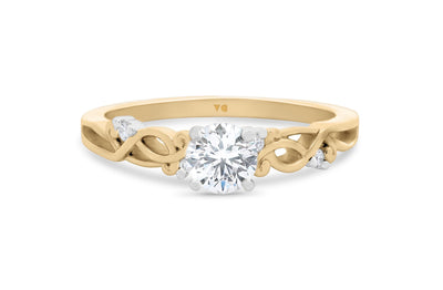 Traces: Brilliant Cut Diamond Solitaire Ring