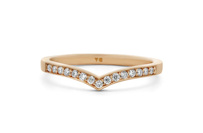 Brilliant Cut Diamond Grain Set V-shaped Ring