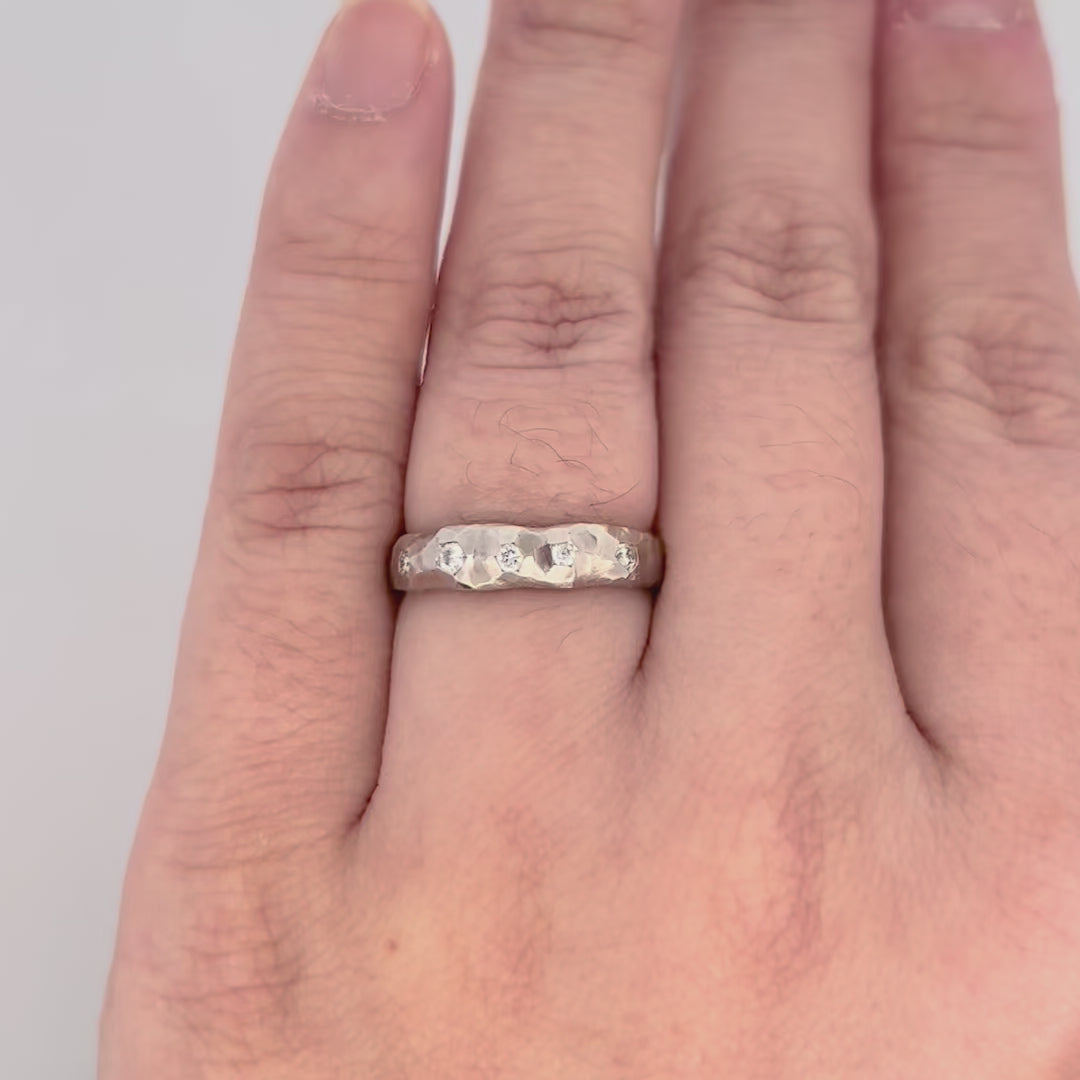 Brilliant Diamond Hammered Finish Ring in White Gold