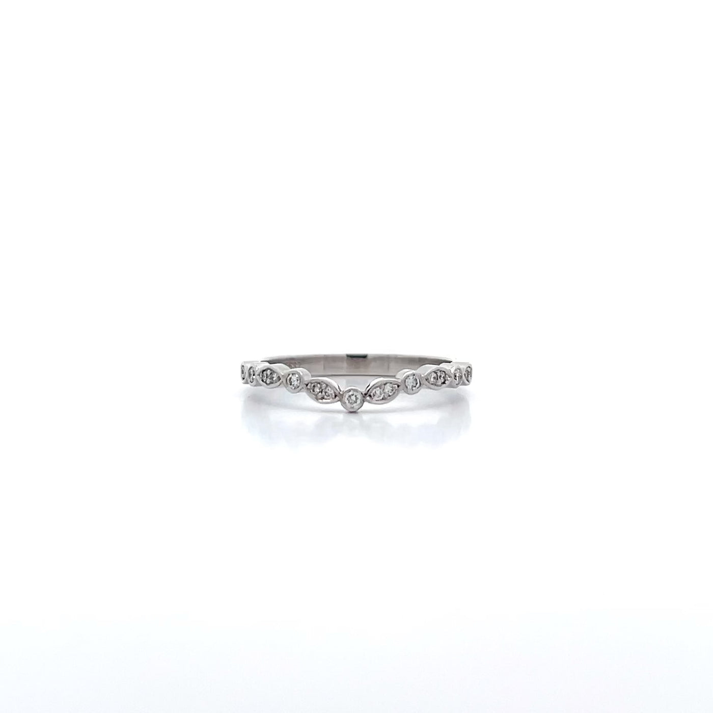 Leaf and Circle Diamond Set Curved Ring in White Gold | 0.14ctw