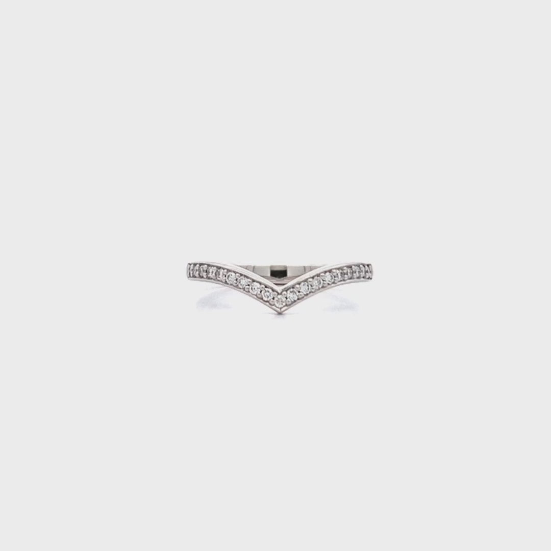 Brilliant Cut Diamond Grain Set 'V' Shaped Ring in Platinum | 0.19ctw