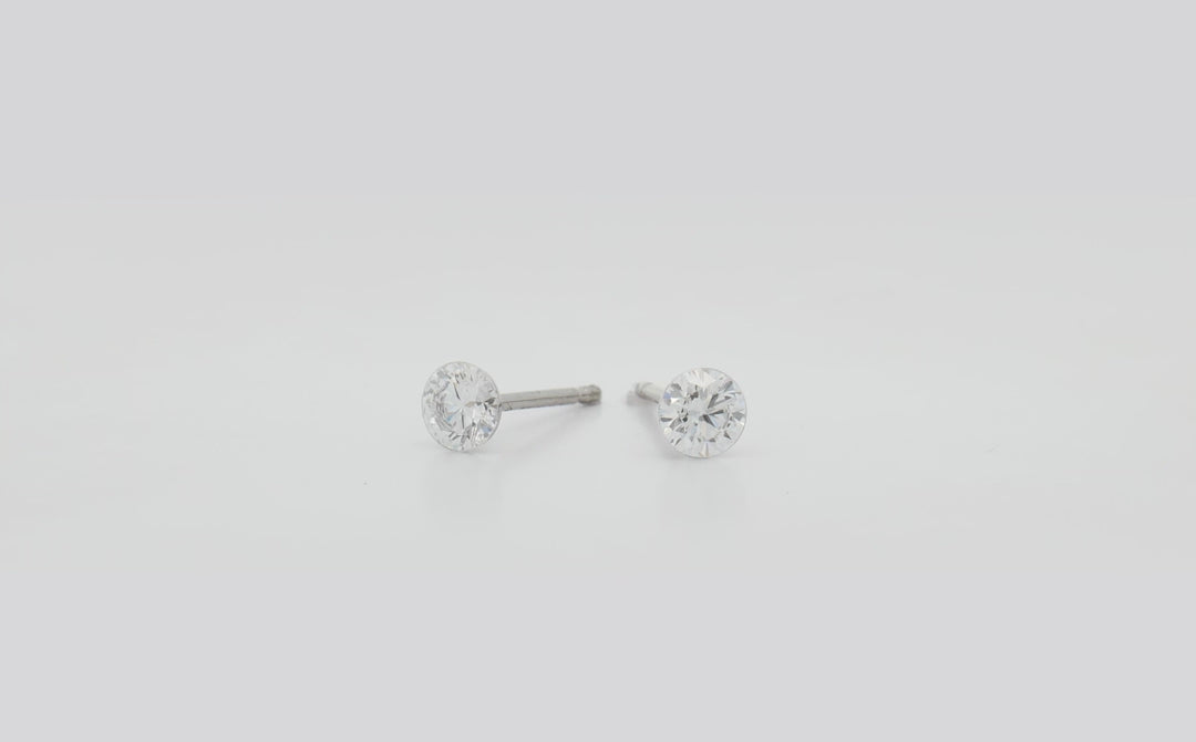 The Floeting® Diamond Stud Earrings | 1.04ctw D VVS2