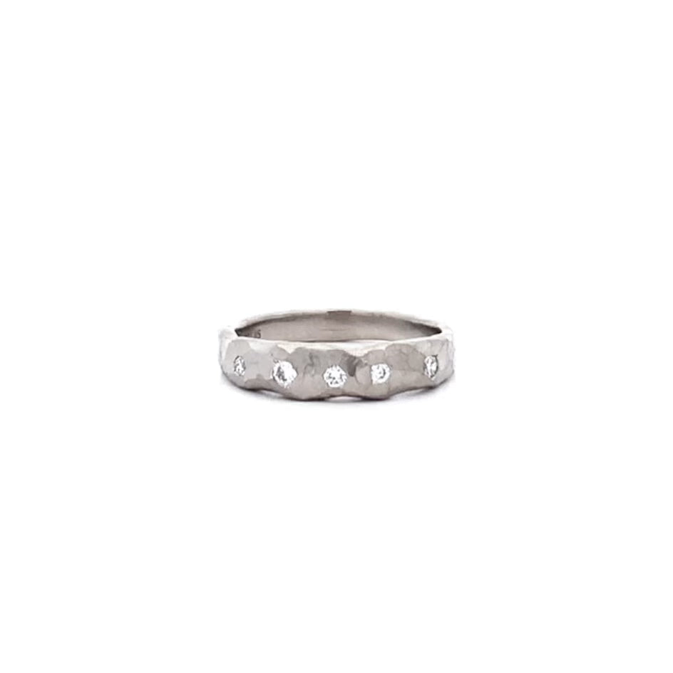 Brilliant Diamond Hammered Finish Ring in White Gold