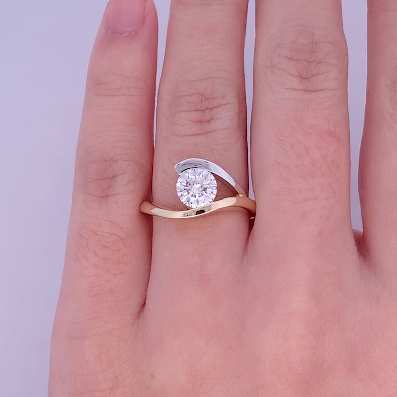 Sara: Brilliant Cut Diamond Solitaire Ring in Yellow Gold | 1.01ct F VS2