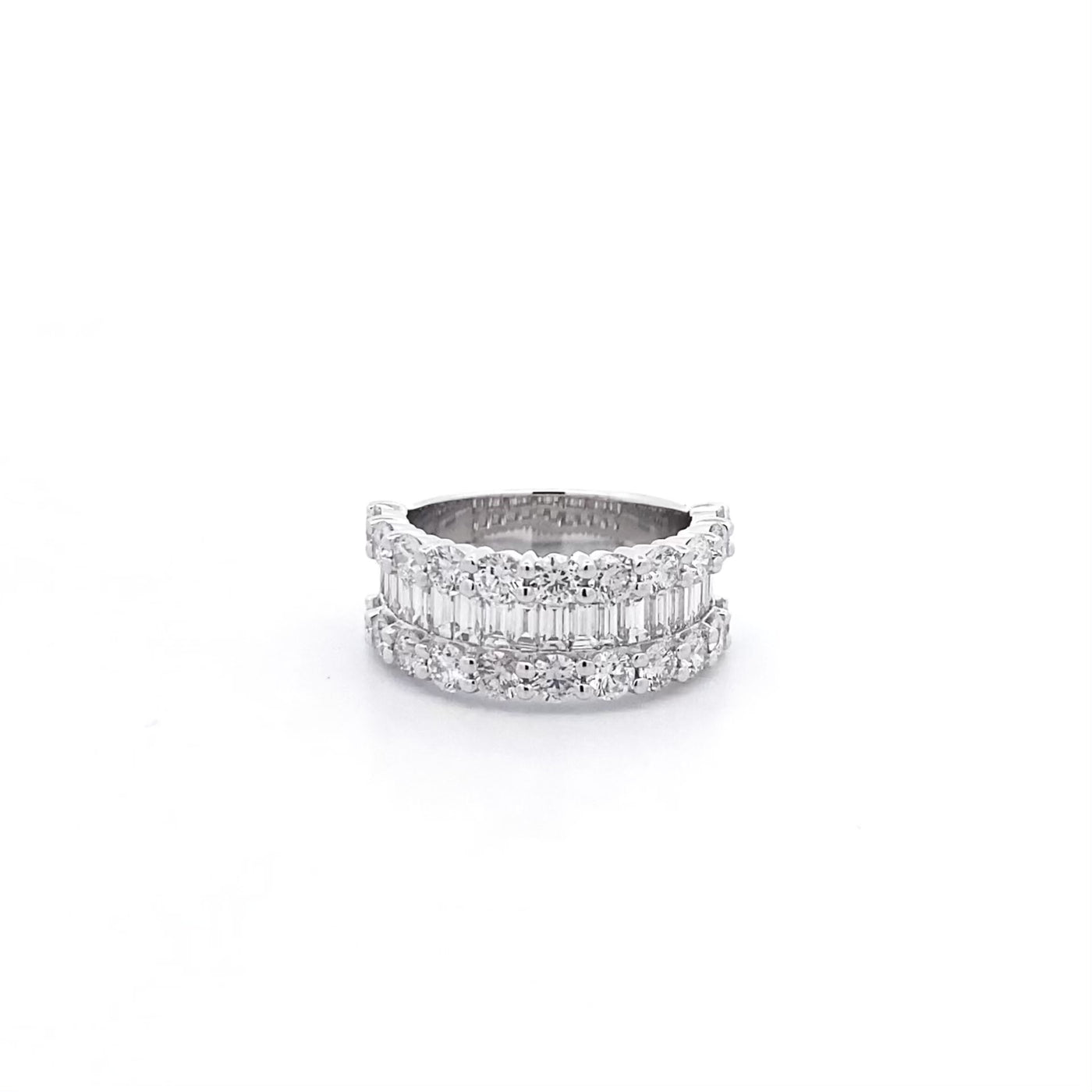 Baguette and Brilliant Cut Diamond Ring in Platinum | 3.40ctw
