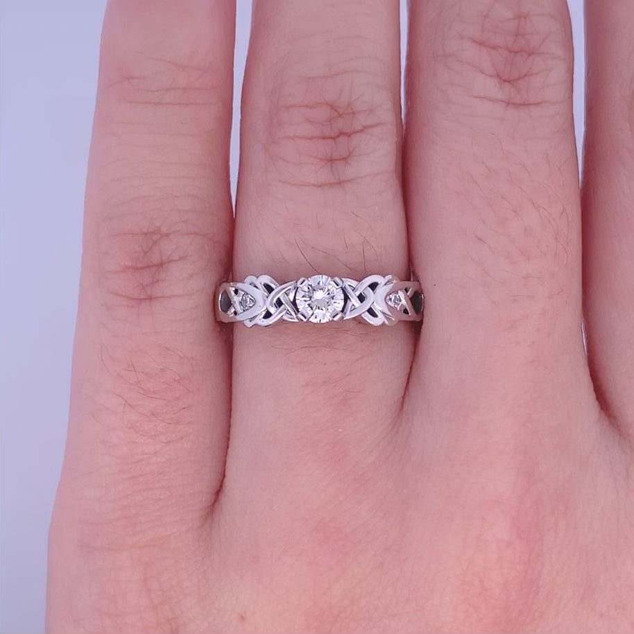 Meadow: Brilliant Cut Diamond Solitaire Ring