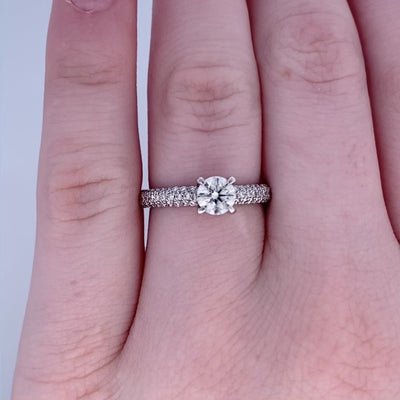 Avenir: Brilliant Cut Diamond Solitaire Ring