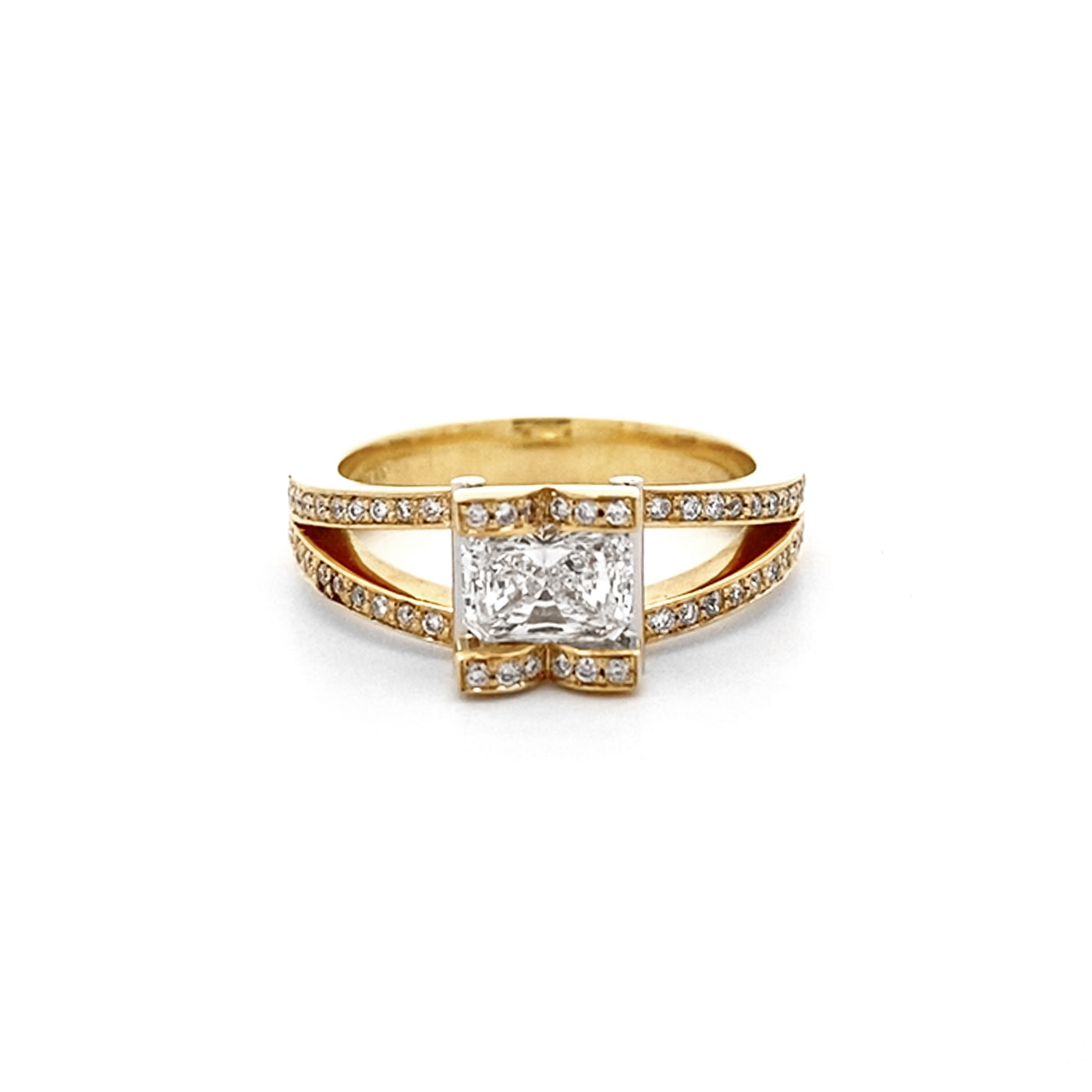 Corin: Radiant Cut Diamond Solitaire Ring in Yellow Gold | 0.99ctw