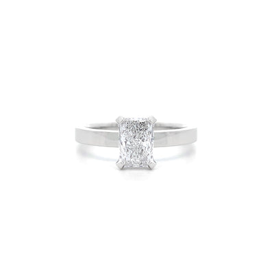 Radiant Cut Diamond Solitaire Ring in Platinum | 0.90ct