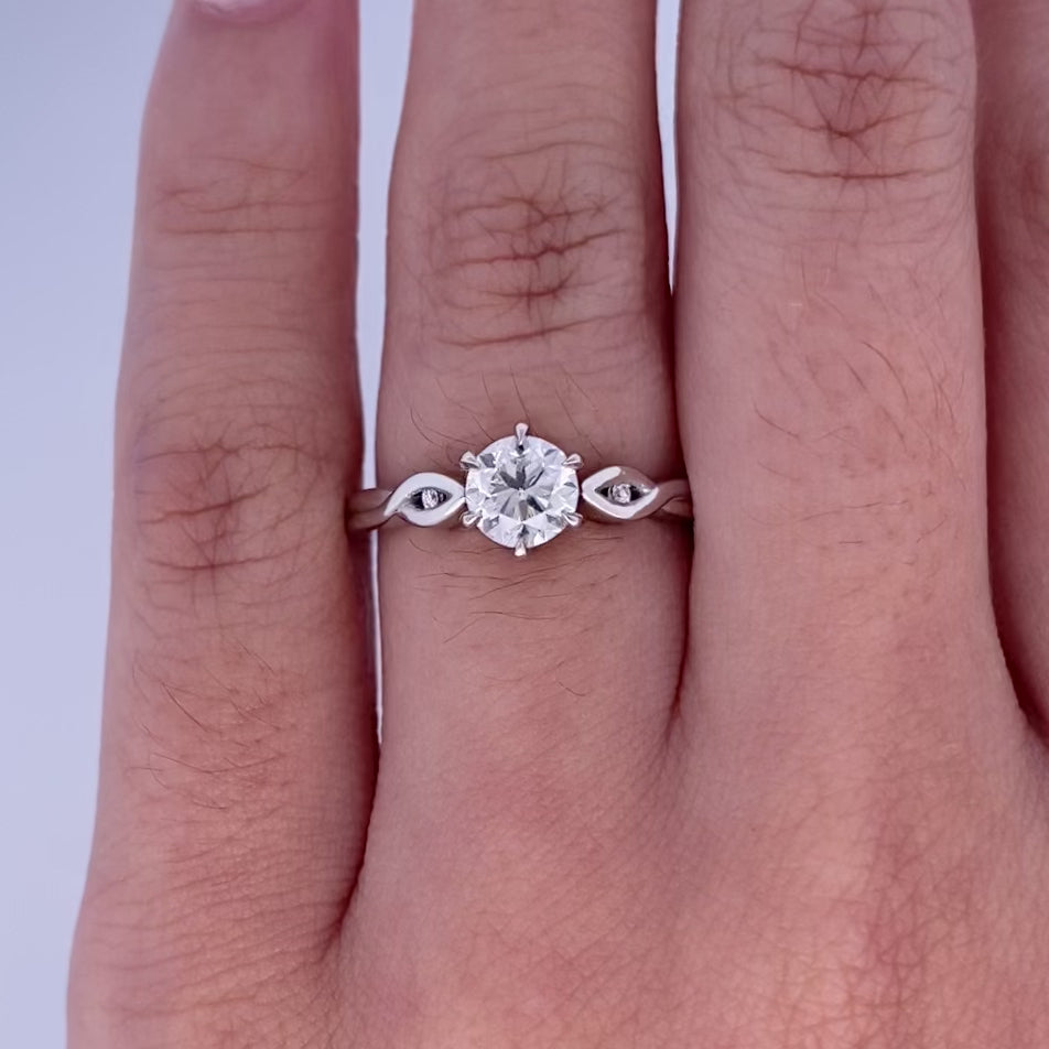 Takai: Brilliant Cut Diamond Solitaire Ring