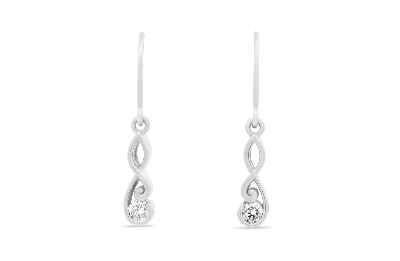 Poipoi: Diamond Drop Earrings